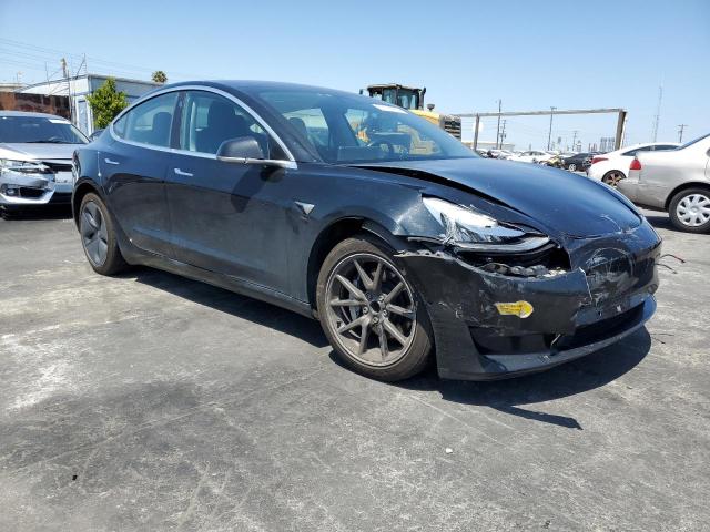 5YJ3E1EA4JF052319 - 2018 TESLA MODEL 3 შავი ფოტო 4
