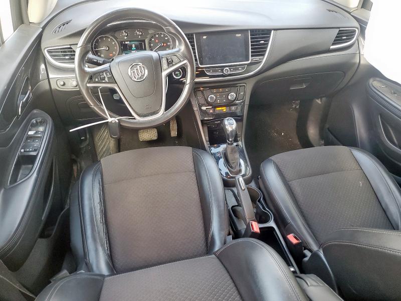 KL4CJASB4JB639111 - 2018 BUICK ENCORE PREFERRED PURPLE photo 8