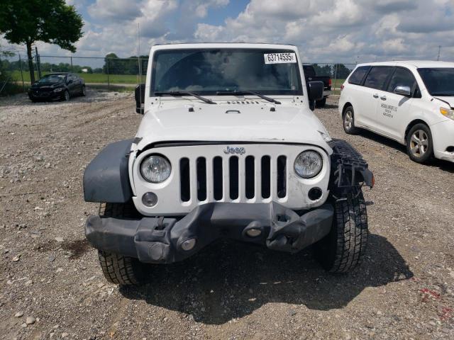 1C4BJWDG3EL157446 - 2014 JEEP WRANGLER U SPORT WHITE photo 5