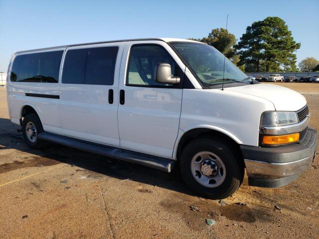 1GAZGPFG9K1296612 - 2019 CHEVROLET EXPRESS G3 LT WHITE photo 4