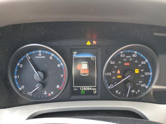 2T3ZFREVXJW450847 - 2018 TOYOTA RAV4 LE თეთრი ფოტო 9