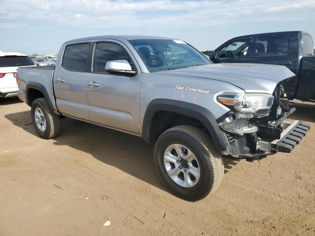 5TFCZ5AN9JX150837 - 2018 TOYOTA TACOMA DOUBLE CAB SILVER photo 4