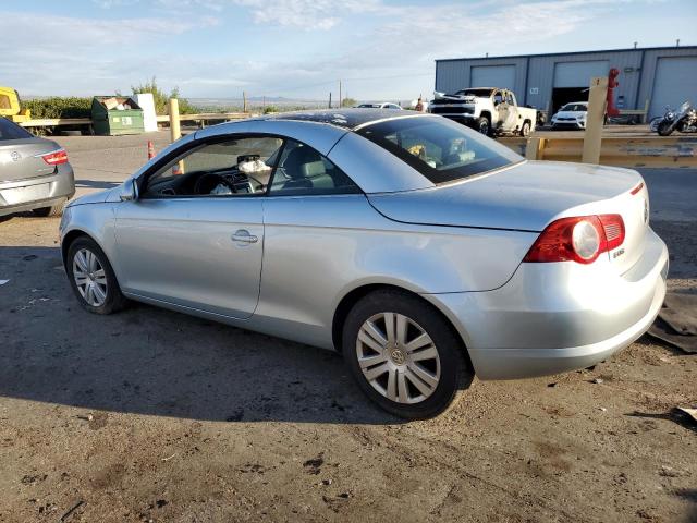 WVWBA71F87V006160 - 2007 VOLKSWAGEN EOS 2.0T SILVER photo 2