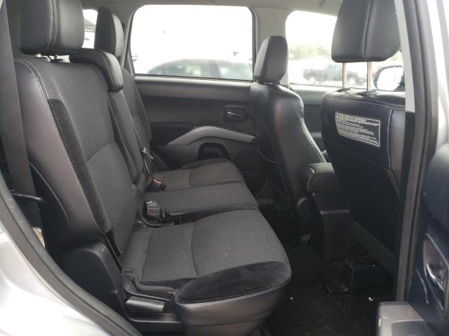 JA4AS3AW2BU018802 - 2011 MITSUBISHI OUTLANDER SE SILVER photo 10