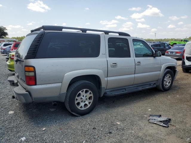 3GNEC16Z45G159929 - 2005 CHEVROLET SUBURBAN C1500 SILVER photo 3