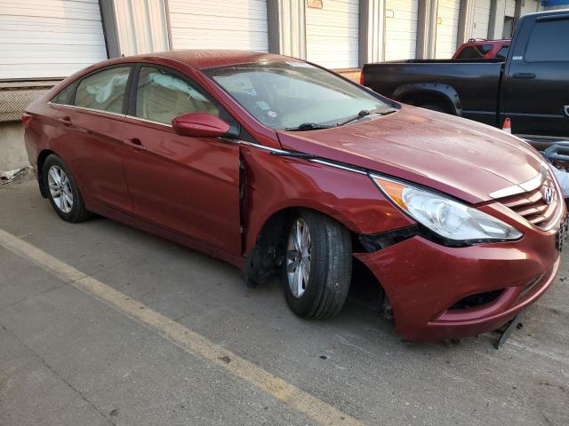 5NPEB4AC2DH775974 - 2013 HYUNDAI SONATA GLS RED photo 4