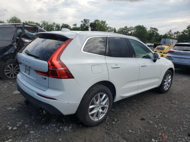 LYV102RK9JB073022 - 2018 VOLVO XC60 T5 WHITE photo 3