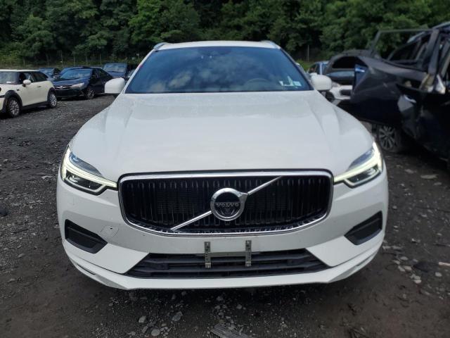 LYV102RK9JB073022 - 2018 VOLVO XC60 T5 WHITE photo 5