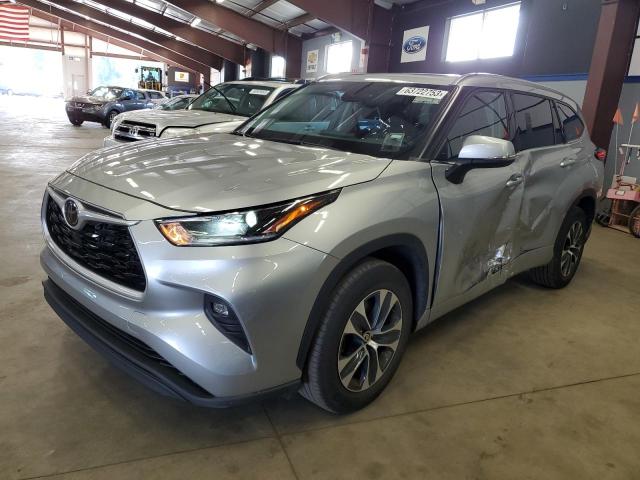 5TDGZRAH7MS076489 - 2021 TOYOTA HIGHLANDER XLE Silber Foto 1