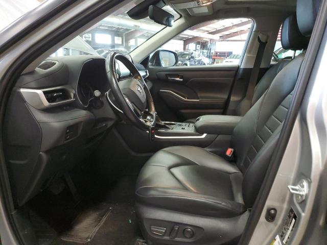5TDGZRAH7MS076489 - 2021 TOYOTA HIGHLANDER XLE Silber Foto 7