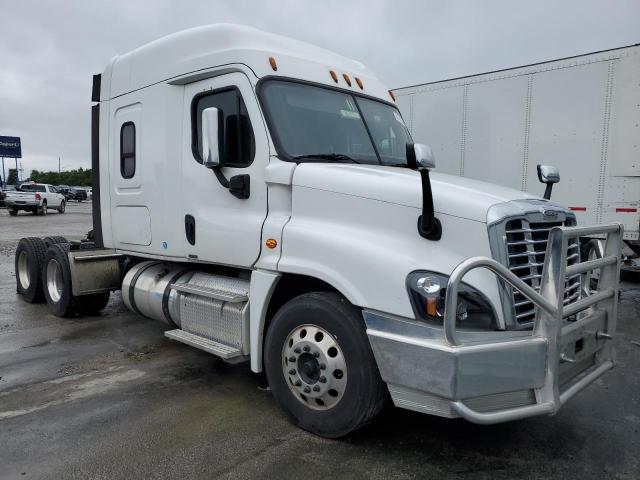 3AKJGLDV4GSGR9343 - 2016 FREIGHTLINER CASCADIA 1 WHITE photo 1