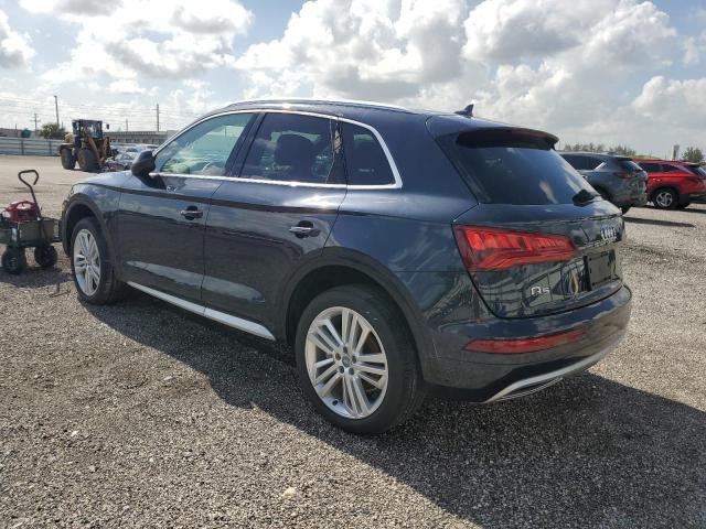 WA1CNAFY2J2109335 - 2018 AUDI Q5 PRESTIGE BLUE photo 2