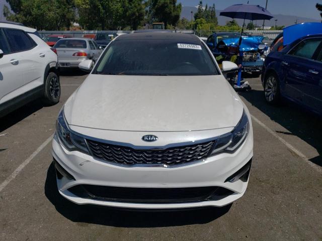 5XXGT4L37KG308559 - 2019 KIA OPTIMA LX WHITE photo 5