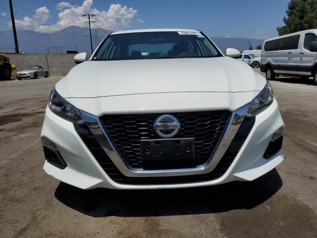 1N4BL4BV7KC131255 - 2019 NISSAN ALTIMA S WHITE photo 5