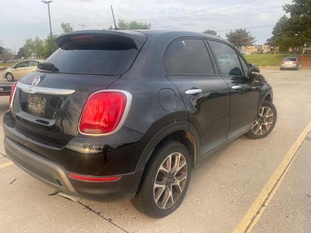 ZFBCFXCB7JP692108 - 2018 FIAT 500X TREKKING BLACK photo 4