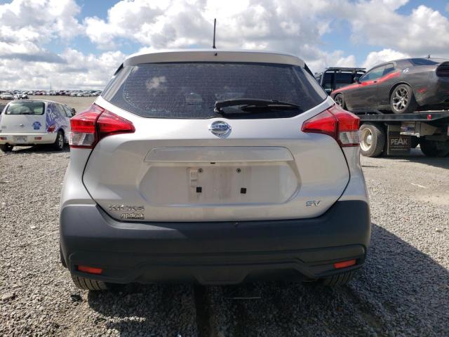 3N1CP5CU7JL536388 - 2018 NISSAN KICKS S SILVER photo 6