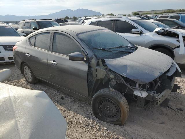 3N1CN7AP4GL890229 - 2016 NISSAN VERSA S ნაცრისფერი ფოტო 4