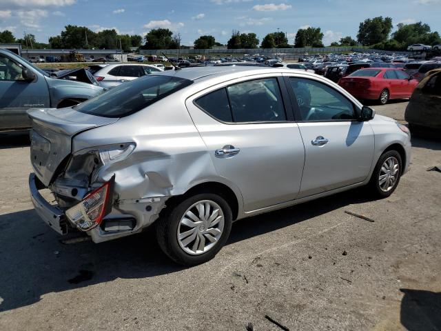 3N1CN7AP0KL845068 - 2019 NISSAN VERSA S Argent photo 3