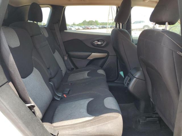 1C4PJLCB7JD620445 - 2018 JEEP CHEROKEE LATITUDE WHITE photo 11