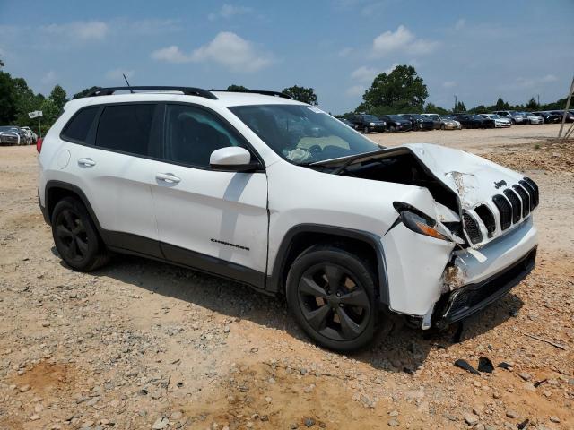 1C4PJLCB7JD620445 - 2018 JEEP CHEROKEE LATITUDE WHITE photo 4