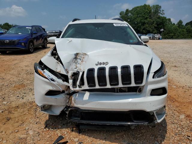 1C4PJLCB7JD620445 - 2018 JEEP CHEROKEE LATITUDE WHITE photo 5