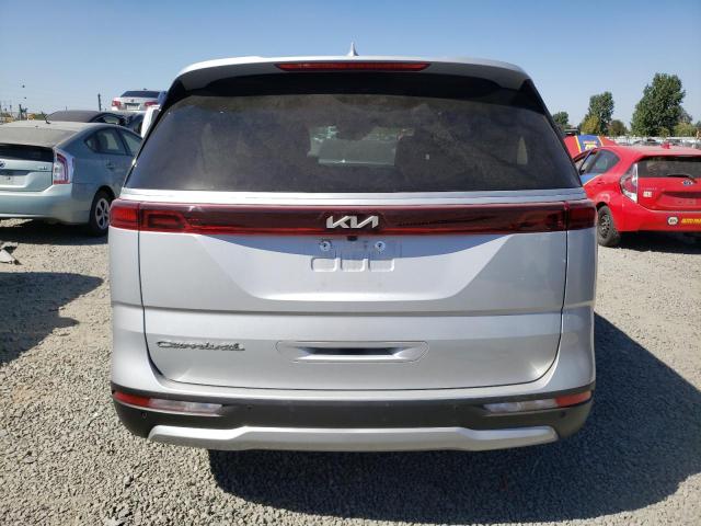 KNDNB4H31N6157580 - 2022 KIA CARNIVAL LX SILVER photo 6