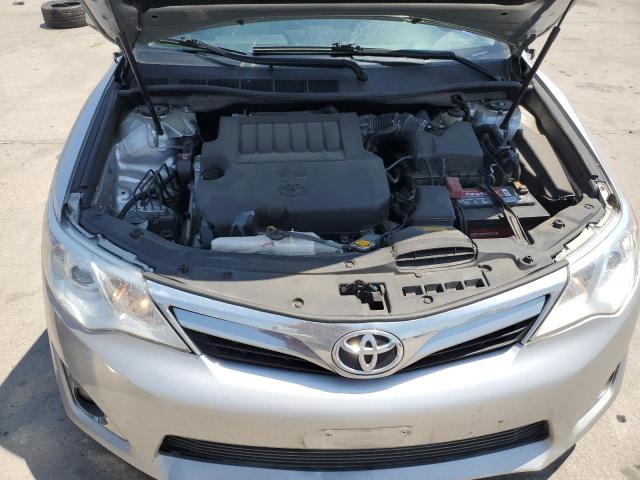 4T1BK1FK8EU551824 - 2014 TOYOTA CAMRY SE SILVER photo 11