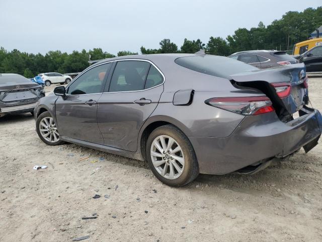 4T1R11AK4RU240812 - 2024 TOYOTA CAMRY LE GRAY photo 2