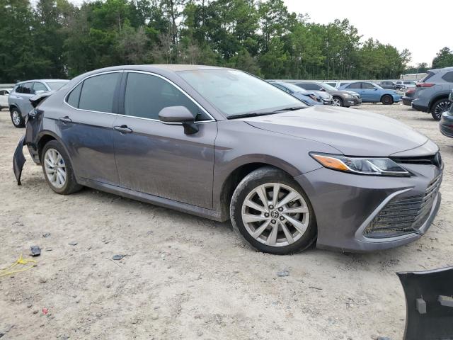 4T1R11AK4RU240812 - 2024 TOYOTA CAMRY LE GRAY photo 4