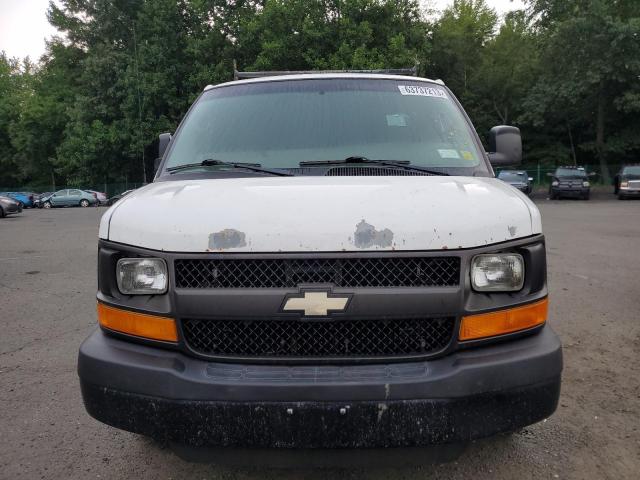 1GCWGFFA5C1134980 - 2012 CHEVROLET EXPRESS G2 WHITE photo 5