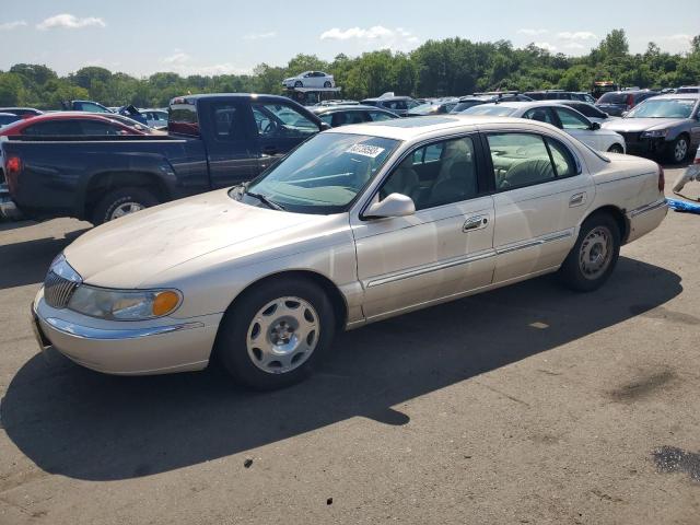 1LNFM97V2WY704131 - 1998 LINCOLN CONTINENTA WHITE photo 1