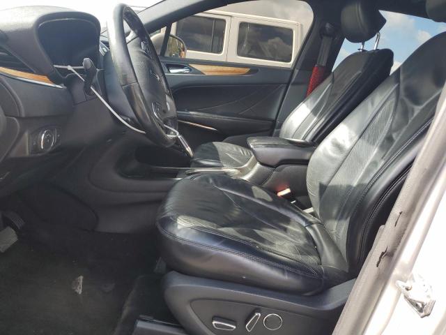 5LMCJ2C93GUJ10990 - 2016 LINCOLN MKC SELECT ვერცხლისფერი ფოტო 7