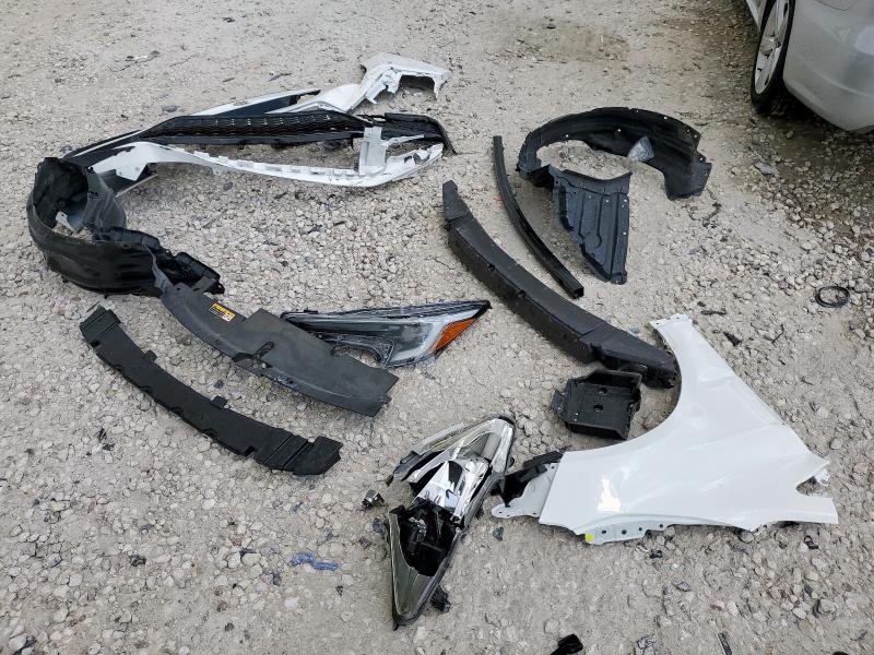 JTDBCMFE7R3062520 - 2024 TOYOTA COROLLA LE WHITE photo 12