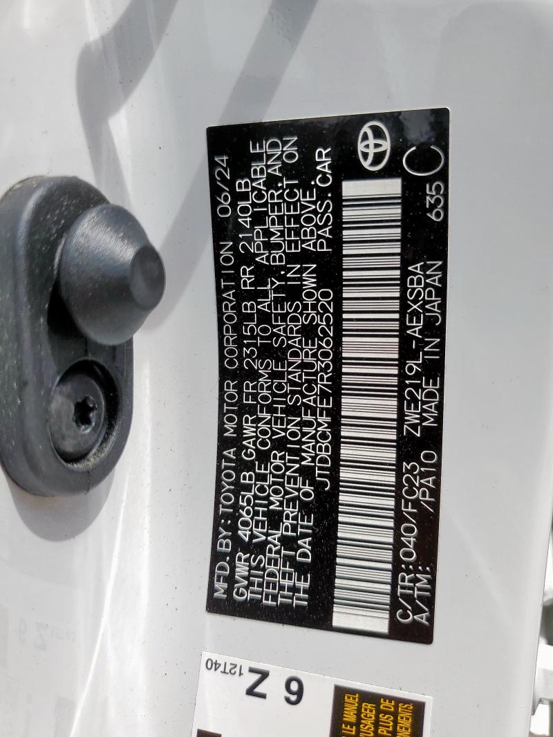 JTDBCMFE7R3062520 - 2024 TOYOTA COROLLA LE WHITE photo 13