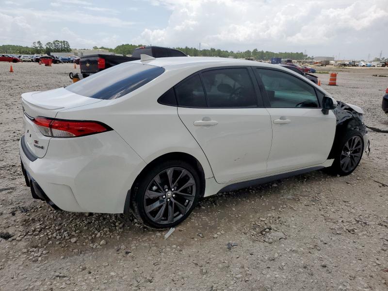 JTDBCMFE7R3062520 - 2024 TOYOTA COROLLA LE WHITE photo 3