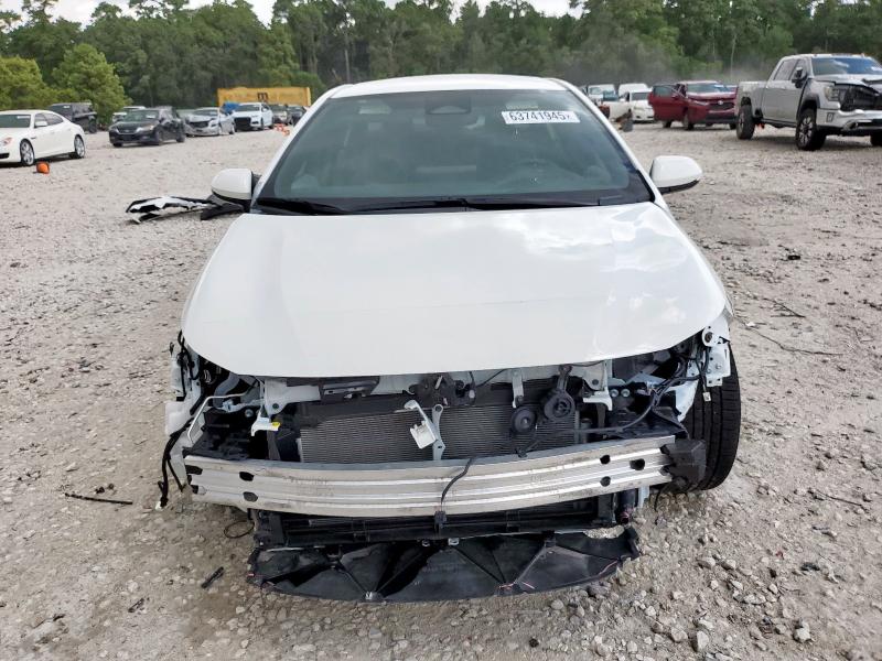 JTDBCMFE7R3062520 - 2024 TOYOTA COROLLA LE WHITE photo 5