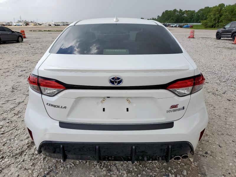 JTDBCMFE7R3062520 - 2024 TOYOTA COROLLA LE WHITE photo 6