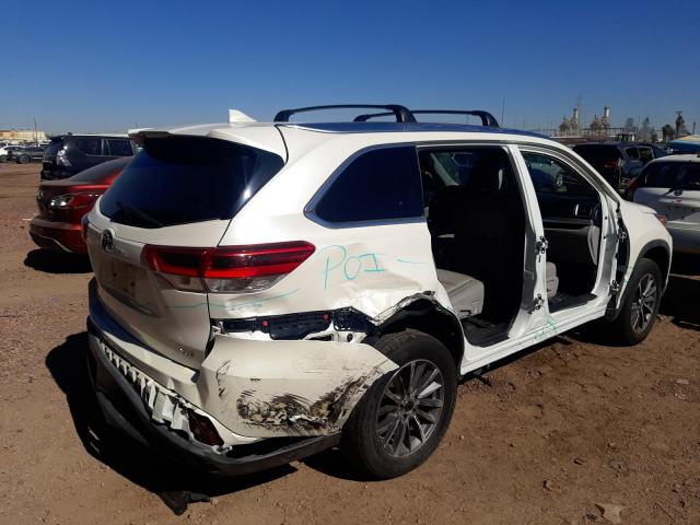 5TDKZRFH9KS563676 - 2019 TOYOTA HIGHLANDER SE WHITE photo 4