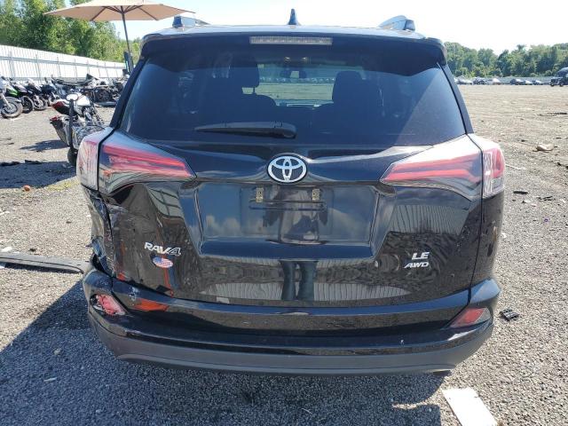 2T3BFREVXJW853972 - 2018 TOYOTA RAV4 LE BLACK photo 6