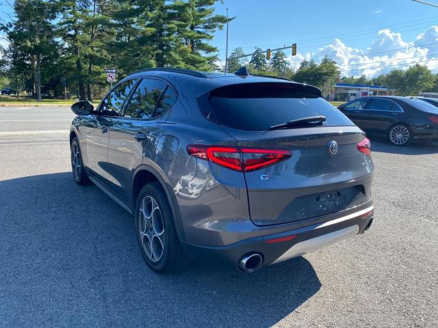 ZASFAKPN0J7B79418 - 2018 ALFA ROMEO STELVIO SPORT Grau Foto 3