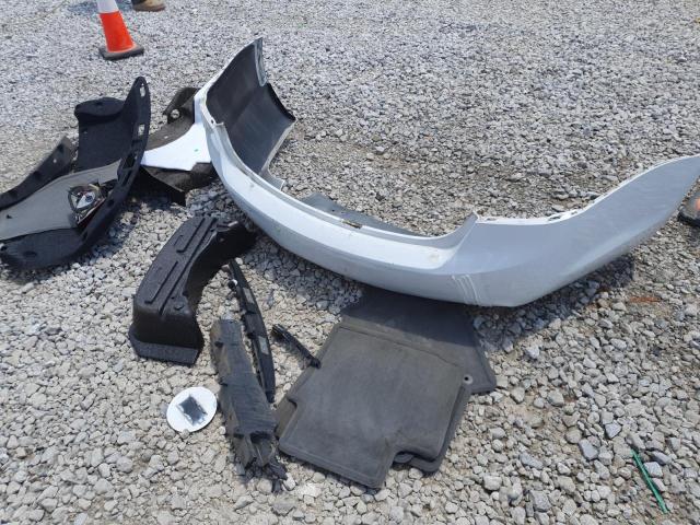 2G1115S33G9201602 - 2016 CHEVROLET IMPALA LT Beyaz fotoğraf 12