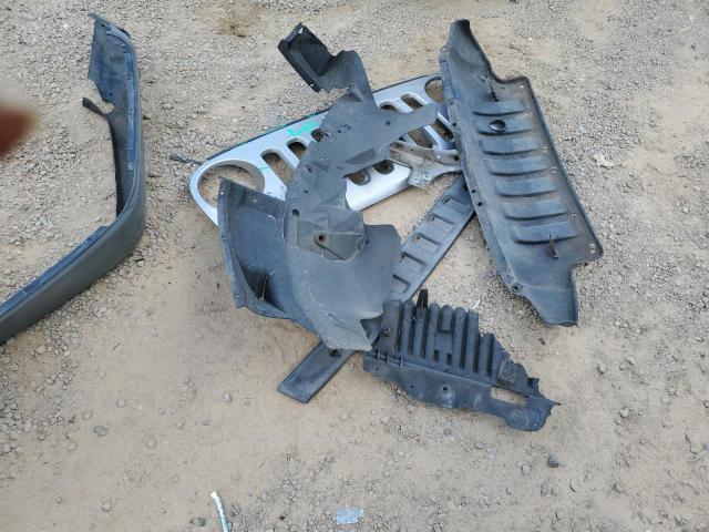 1J4BA3H12BL640744 - 2011 JEEP WRANGLER U SPORT Srebrny zdjęcie 13