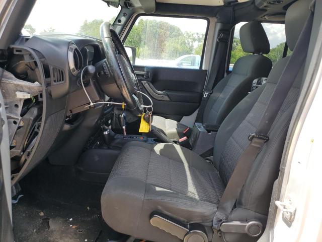 1J4BA3H12BL640744 - 2011 JEEP WRANGLER U SPORT Srebrny zdjęcie 7