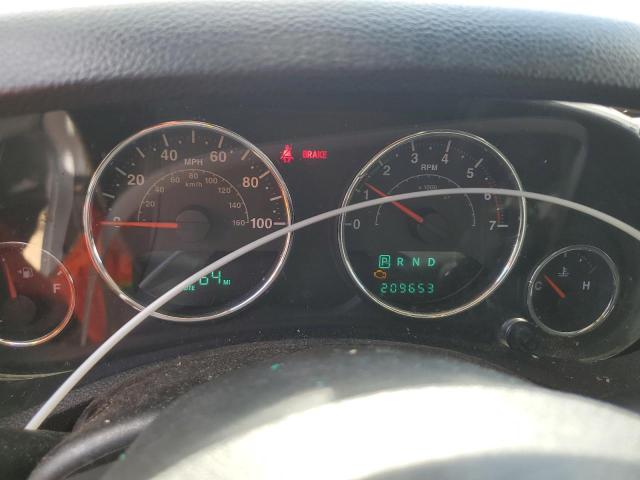 1J4BA3H12BL640744 - 2011 JEEP WRANGLER U SPORT Srebrny zdjęcie 9