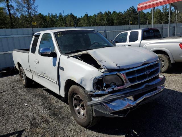 1FTRX27LXWNA51662 - 1998 FORD F-250 WHITE photo 1