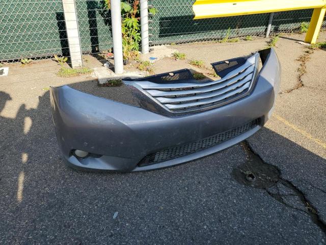 5TDDK3DC6DS067383 - 2013 TOYOTA SIENNA XLE 银色 照片 13