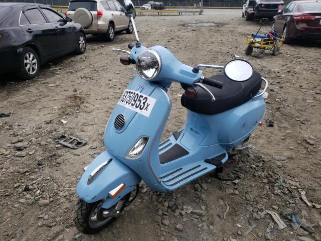 ZAPC386B0A5010817 - 2010 VESPA MOPED 50 BLUE photo 2