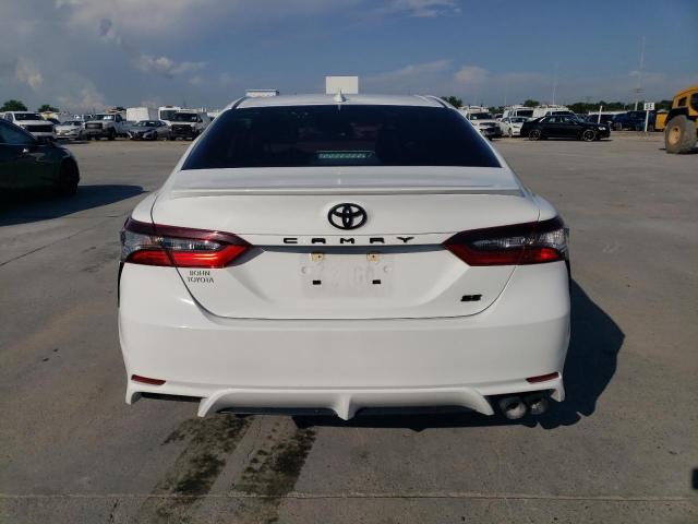 4T1T11AK6PU838810 - 2023 TOYOTA CAMRY SE NIGHT SHADE WHITE photo 6