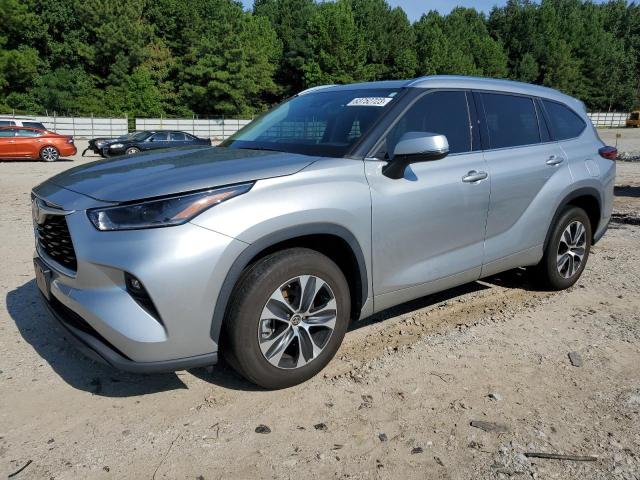 5TDHZRAH8MS053288 - 2021 TOYOTA HIGHLANDER XLE فضي صورة 1