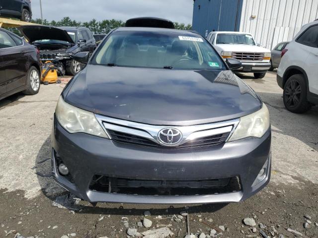 4T4BF1FKXCR256134 - 2012 TOYOTA CAMRY BASE GRAY photo 5
